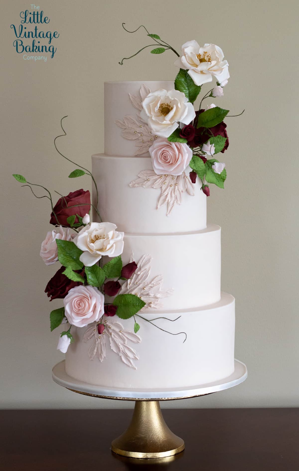 Romantic Roses Cake