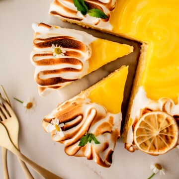 slices of lemon meringue cheesecake